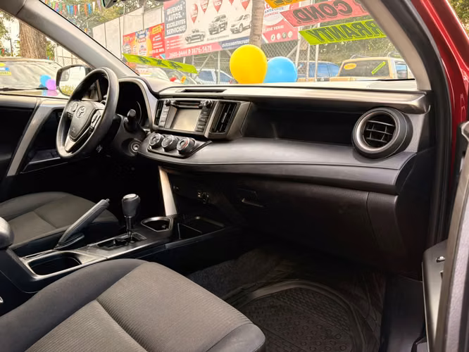 TOYOTA RAV4 LE-2018-AUTO-SHIFT TRONIC-
