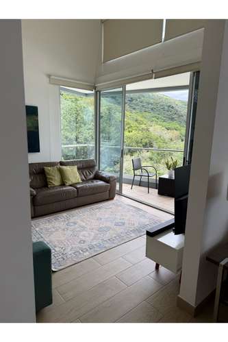 Penthouse de 223 m² con hermosas e impresionantes vistas a las montañas en Bosques de Escazú
