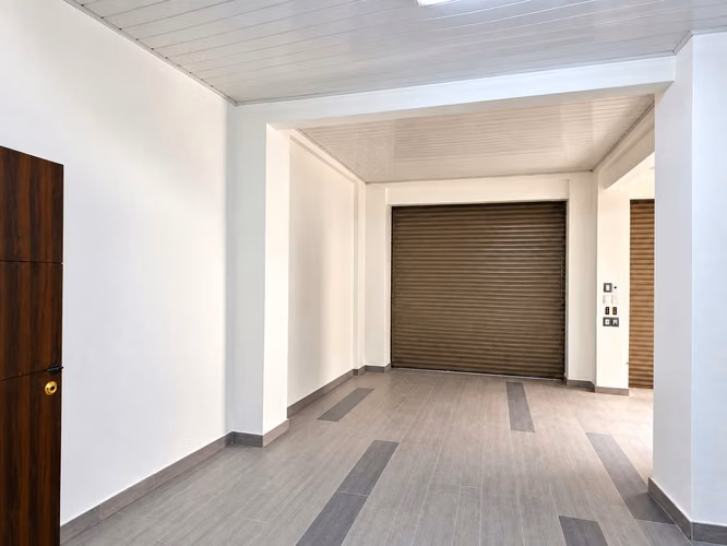 LOCAL COMERCIAL ESQUINERO EN ALQUILER  53 m² – SAN JOSÉ CENTRO - Imagen 5