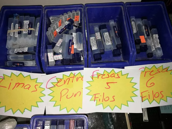 INSERTOS, FRESAS Y MACHOS DE CORTE MICRÓMETROS – PRECISIÓN Y TALLER – LOTE Y DETALLE – ASCH - Imagen 5