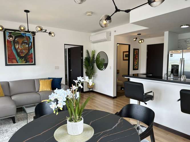 SE ALQUILA EXCLUSIVO APARTAMENTO EN LA SABANA, COMPLETAMENTE AMOBLADO