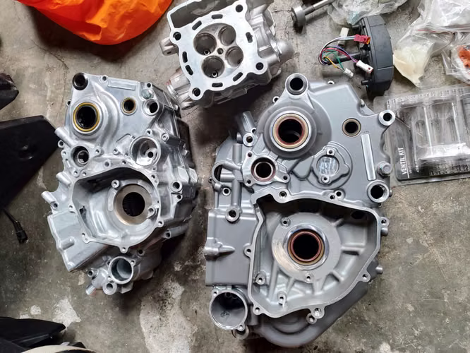 REPUESTOS Y ACCESORIOS PARA MOTOS KTM / BMW – NUEVOS Y USADOS – REMATE – ASCH