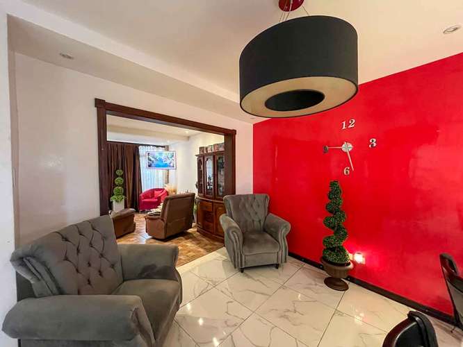 Venta de casa en condominio moderno y con finos acabados