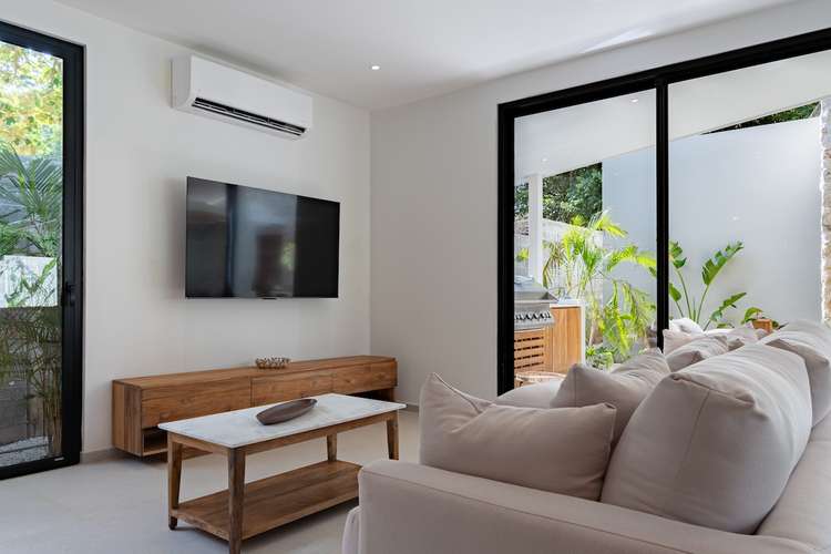 Venta de residencia con Piscina Privada y Casita Independiente - Imagen 11