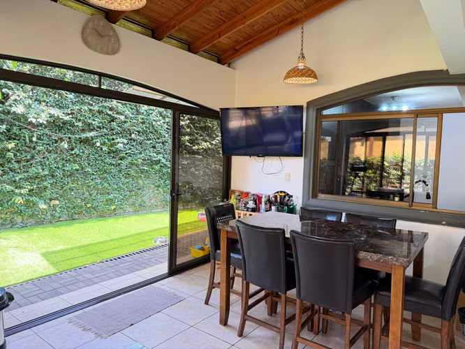 Vendo casa en Condominio La Ladera Tournón-Heredia, 1 habitación primer nivel con baño - Imagen 5