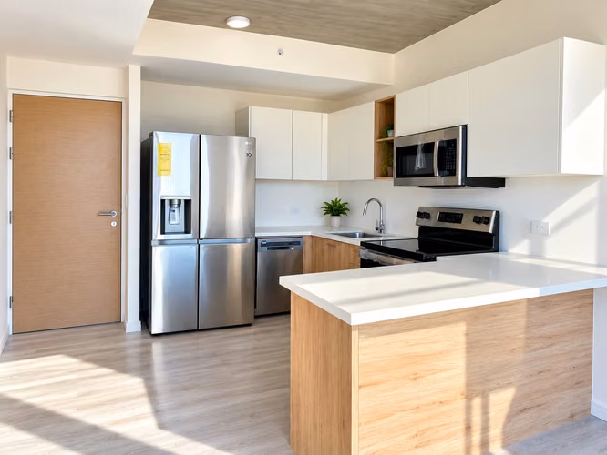 SE ALQUILA APARTAMENTO CERCA DE LA UCIMED DE 2 HABITACIONES CON LINEA BLANCA