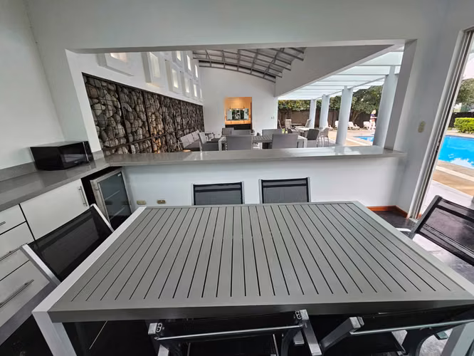 Escazu, cerca La PACO, hermoso-lujoso-amplio 140m2, L.Blanca, 3 hab, 2.5 baños, amenidades. - Imagen 20
