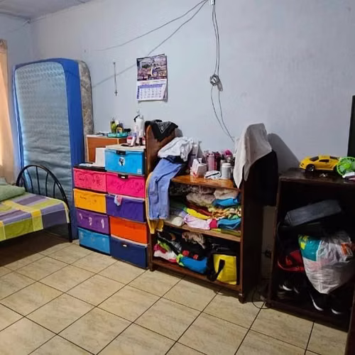 VENTA DE 2 CASAS EN SERVIDUMBRE A 5 MINUTOS DEL MALL OXIGENO EN MERCEDES SUR DE HEREDIA - Imagen 5