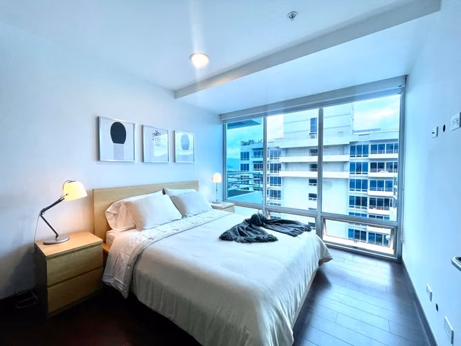 PASEO COLÓN APARTAMENTO AMOBLADO CON PARQUEO EN TORRE 70M2 DE DISEÑADOR - Imagen 14