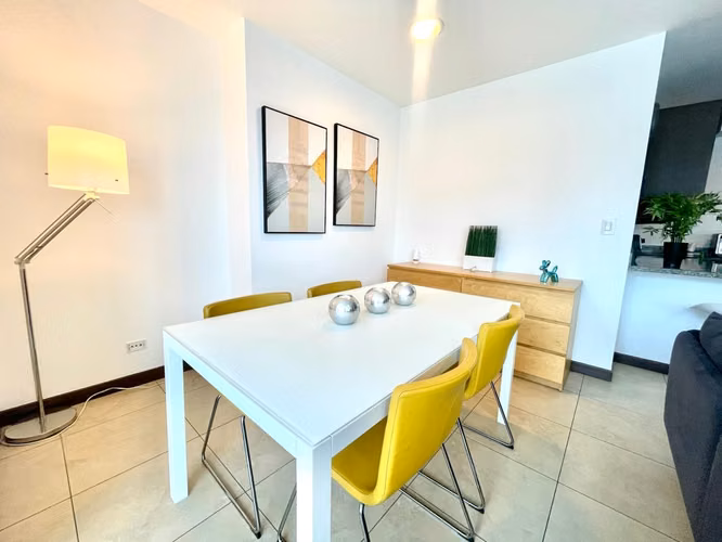 PASEO COLÓN APARTAMENTO AMOBLADO CON PARQUEO EN TORRE 70M2 DE DISEÑADOR - Imagen 8