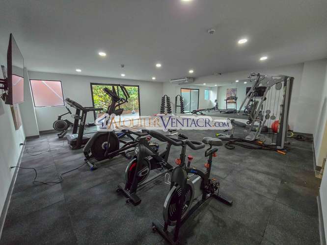 LUJOSO APARTAMENTO DE 3 HABIT.+ DE SERVICIO EN ESCAZU CENTRO - Imagen 2