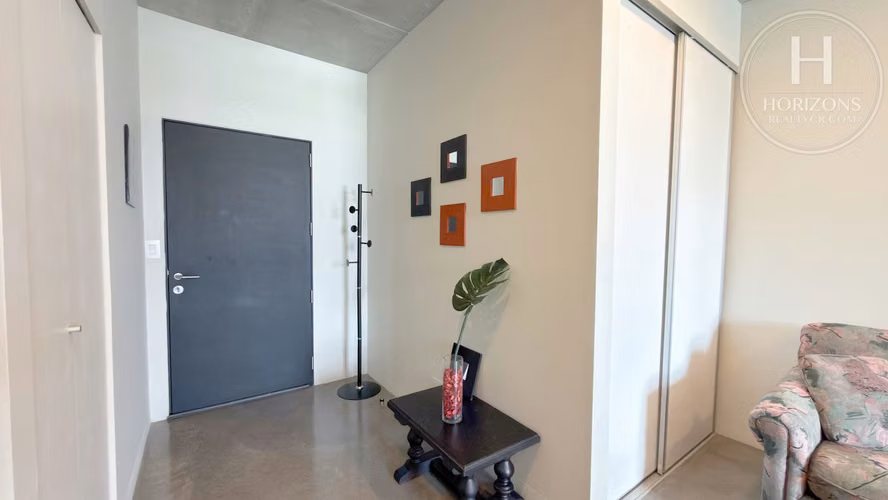 Se Alquila Apartamento Tipo Estudio Amueblado en URBN Escalante con Vista a las Montañas NJA1458JB - Imagen 7