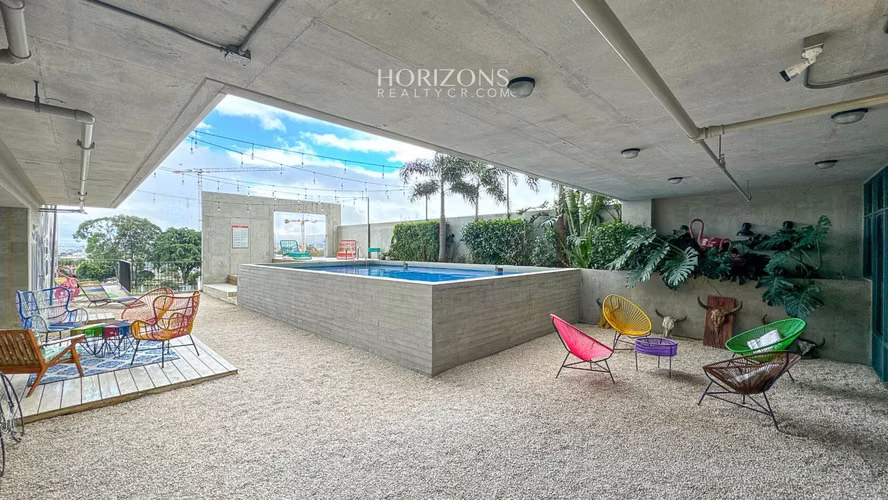 Se Alquila Apartamento Tipo Estudio Amueblado en URBN Escalante con Vista a las Montañas NJA1458JB - Imagen 15