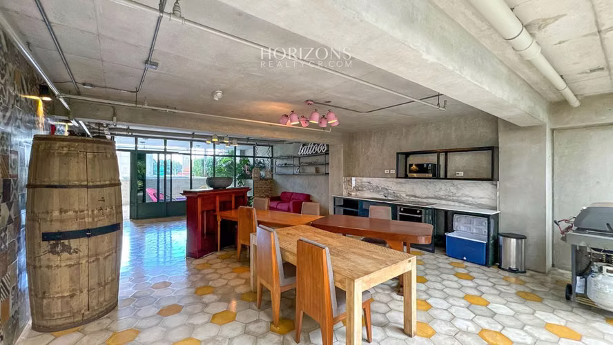 Se Alquila Apartamento Tipo Estudio Amueblado en URBN Escalante con Vista a las Montañas NJA1458JB - Imagen 17