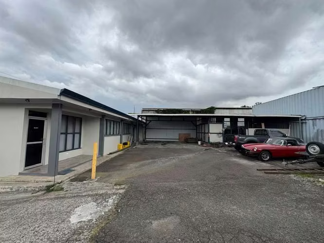 WINERY RENTAL WITH OFFICES IN THE URUCA