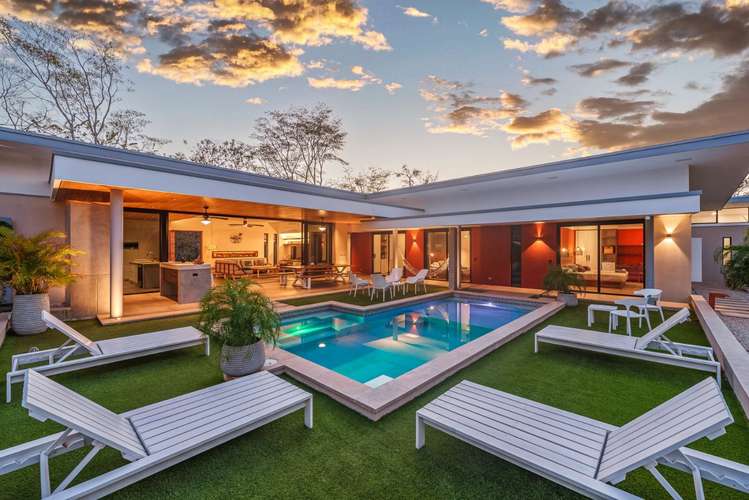 Brand new 8-Bedroom Luxury Estate in Playa Negra, Guanacaste - Imagen 20