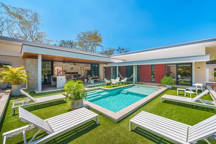 Brand new 8-Bedroom Luxury Estate in Playa Negra, Guanacaste - Imagen 2