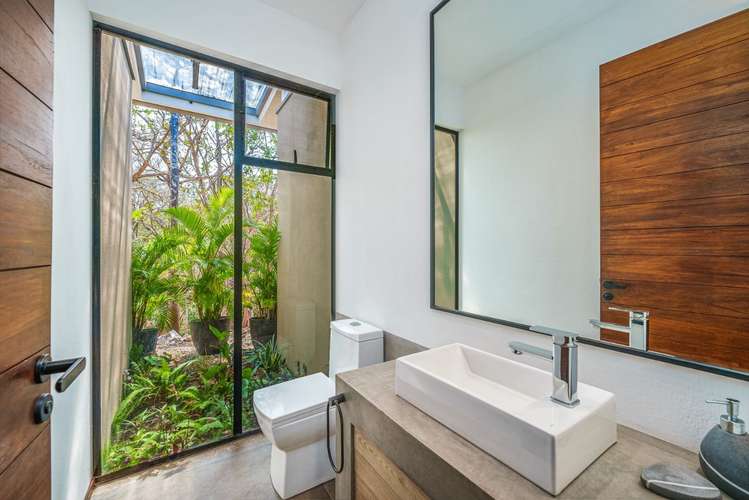 Brand new 8-Bedroom Luxury Estate in Playa Negra, Guanacaste - Imagen 18