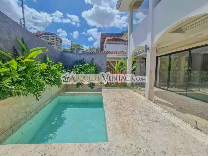 LUJOSA CASA AMUEBLADA DE 406 M2 CON PISCINA PROPIA EN JABONCILLOS