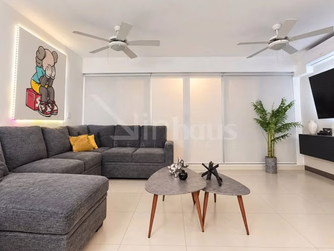 Alquiler de elegante apartamento con línea blanca en Nunciatura 