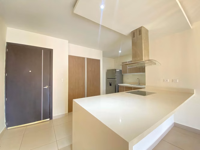 Rental Apartment in Santa Ana center with white line