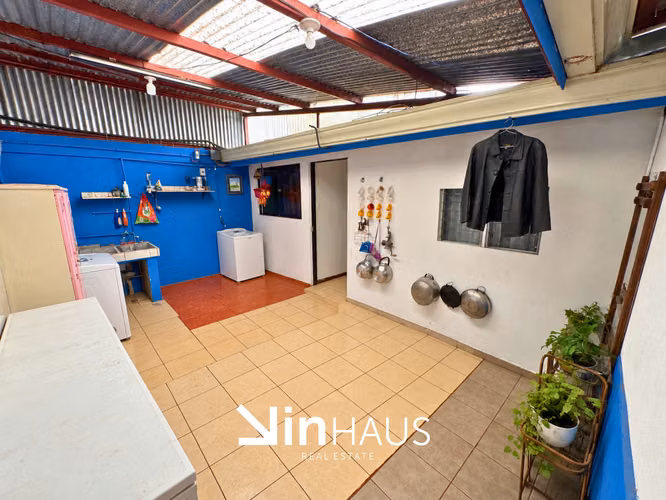 Venta de propiedad con 4 casas y un apartamento en Aserrí  -EU (ID43588) - Imagen 13