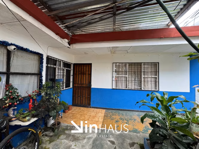 Venta de propiedad con 4 casas y un apartamento en Aserrí  -EU (ID43588) - Imagen 3