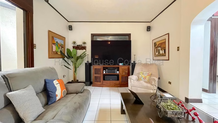 Venta de Casa Residencial Los Arcos, Ciudad Cariari-Ulloa. - Imagen 5