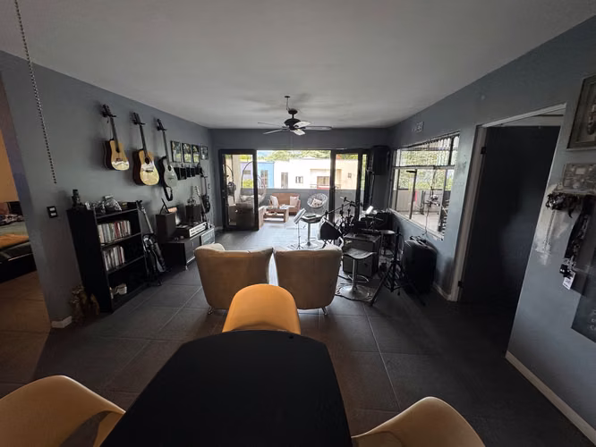 Venta de casa con dos apartamentos en condominio en San Antonio, Desamparados-EU (ID43637) - Imagen 4