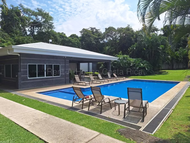 Venta de Casa en Piedades de Santa Ana.  - Imagen 16