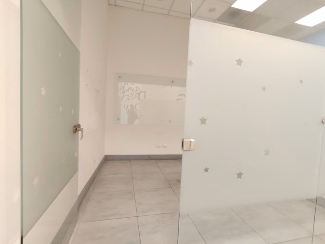 Local Comercial- Punto de venta Fte calle 80m2  - Imagen 10