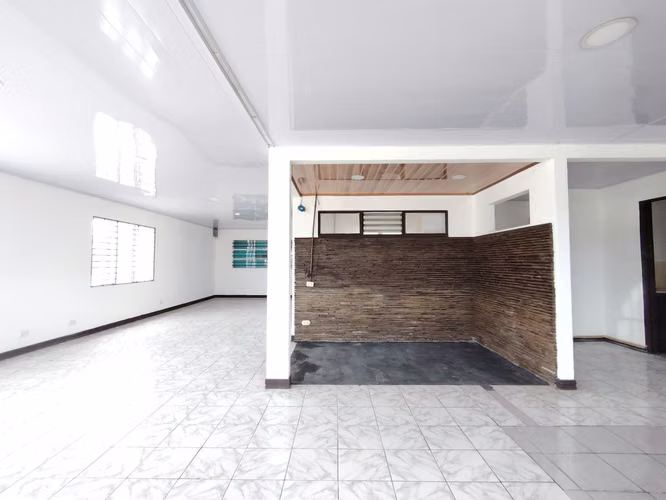 Ofibodega, Casa uso comercial Fte calle, parqueo  - Imagen 15