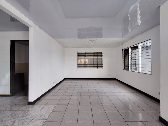 Ofibodega, Casa uso comercial Fte calle, parqueo  - Imagen 12