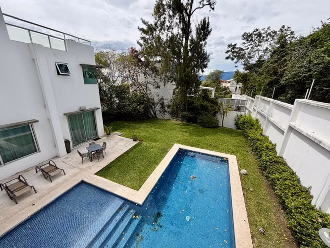 Escazu, Casa Contemporánea con Piscina y amplio jardin, acabados de lujo  - Imagen 19