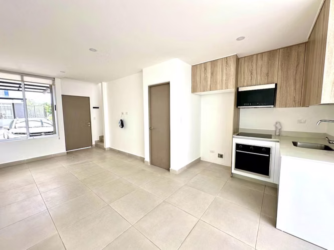 Venta casa oportunidad inversión, amenidades espectaculares  - Imagen 3