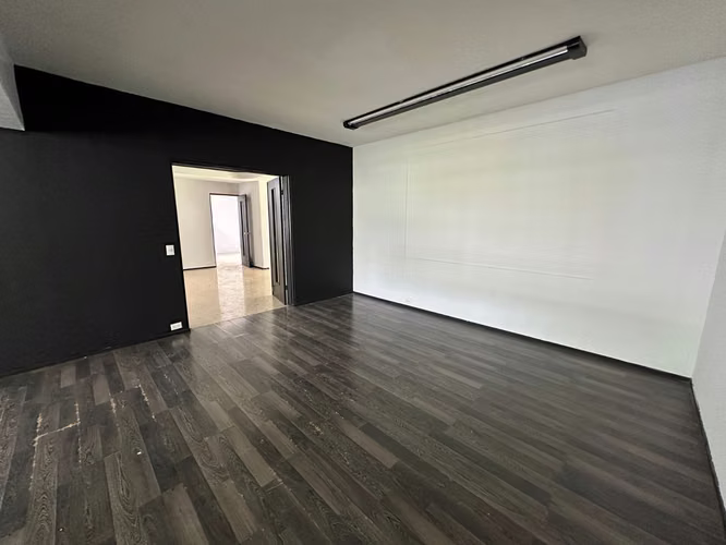Casa para Oficinas en Barrio Francisco Peralta - Imagen 5