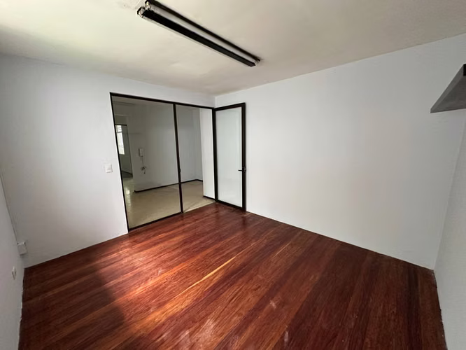 Casa para Oficinas en Barrio Francisco Peralta - Imagen 20