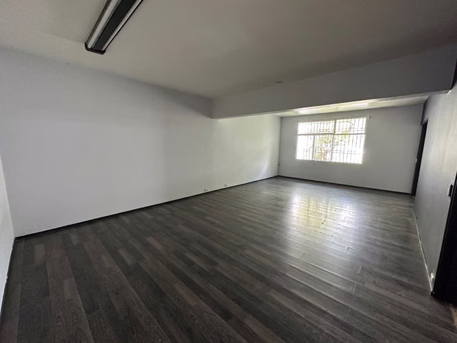 Casa para Oficinas en Barrio Francisco Peralta - Imagen 7