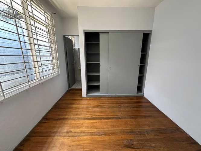 Casa para Oficinas en Barrio Francisco Peralta - Imagen 16