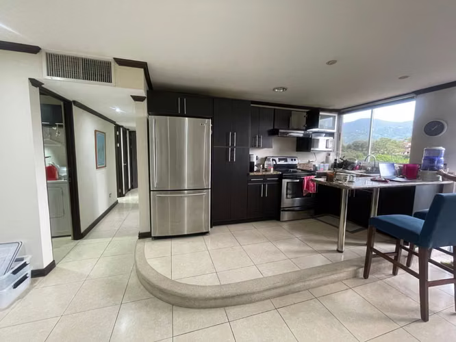 Apartamento con una vista excepcional al valle central  - Imagen 8