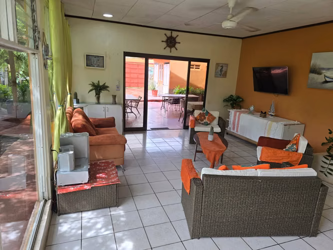Casa Vacacional Puntarenas. Precio 2 noches minimo.