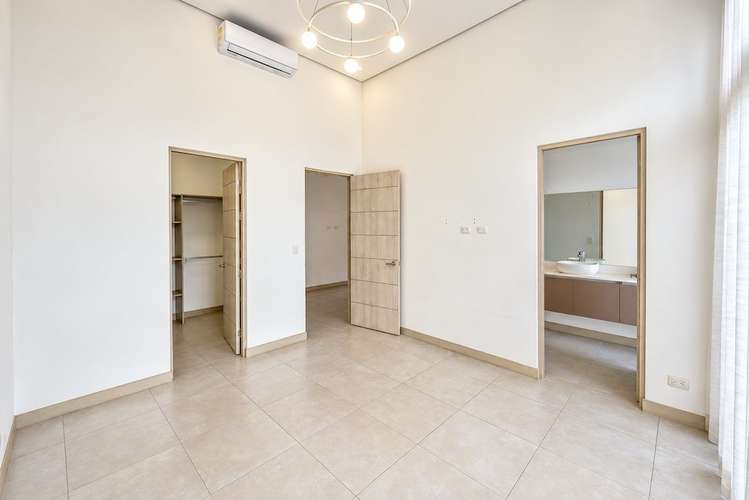 Casa de 3 habitaciones con Sala de TV en Condominio 3-10 Guachipelín - Imagen 11