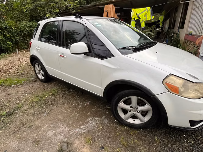 Se vende Suzuki SX4