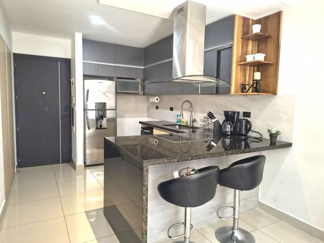 Apartamento amoblado en Santa Ana | 1 habitación + jardín