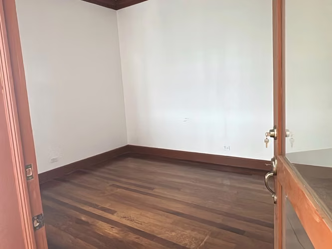LOCALES EN ALQUILER EN PLAZA BOLANDI | SAN JOSÉ CENTRO - Imagen 5