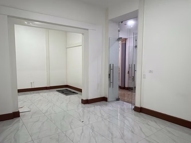LOCALES EN ALQUILER EN PLAZA BOLANDI | SAN JOSÉ CENTRO - Imagen 9