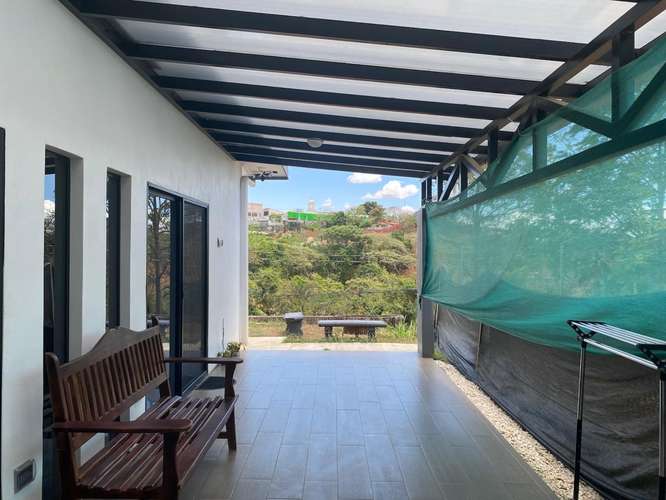 Vendo casa en San Pedro de Poas, de un piso, reciente construcción, con amplias zonas verdes - Imagen 15