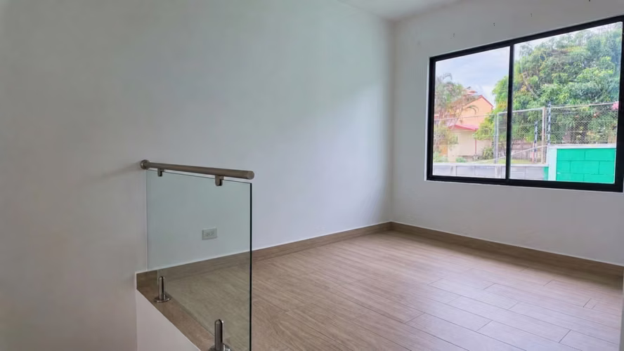 Casa Moderna de 2 habitaciones con Jardin y Linea Blanca en Alquiler - Imagen 12