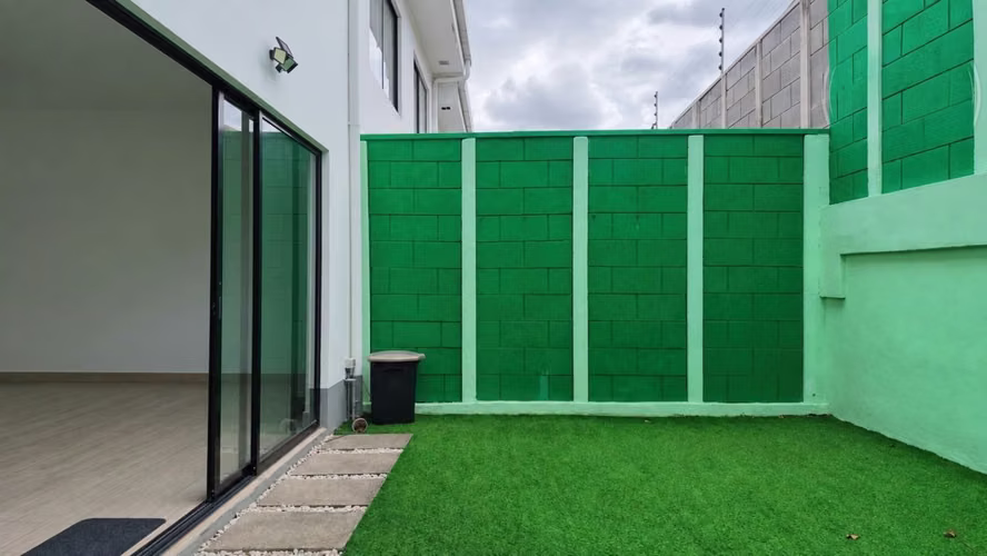 Casa Moderna de 2 habitaciones con Jardin y Linea Blanca en Alquiler - Imagen 8