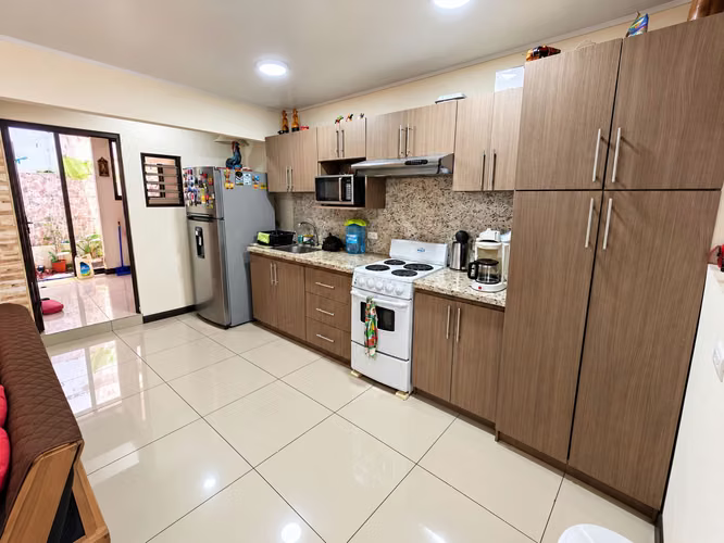 Venta casa Zapote, Barrio Cordoba, en Condominio, 4 habitaciones amplias  - Imagen 5